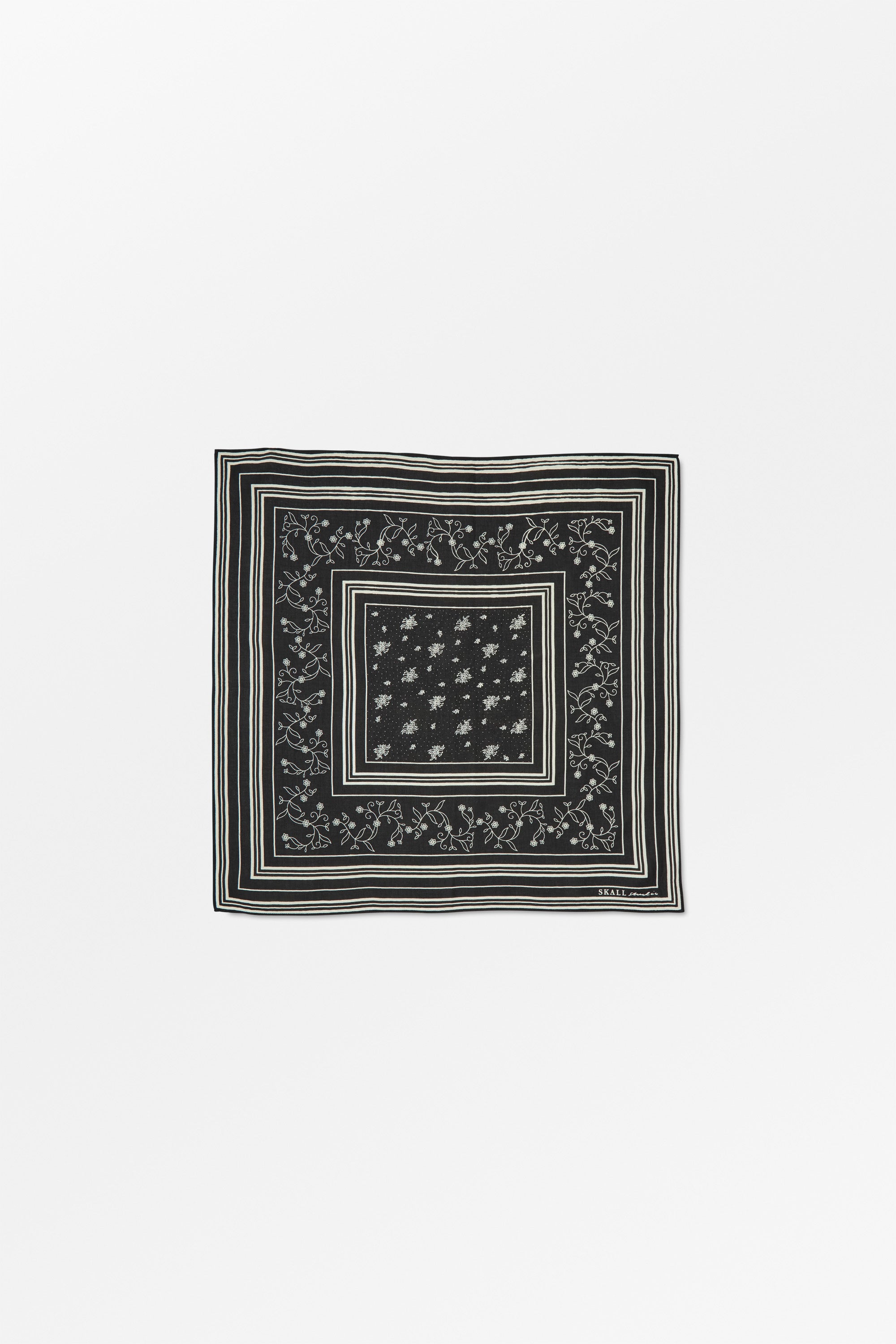 Skall Studio Skall classic scarf 55x55 Scarf Black/Light cream